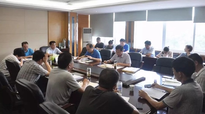 图1：7月23日下午襄州区法院召开党组扩大会.jpg